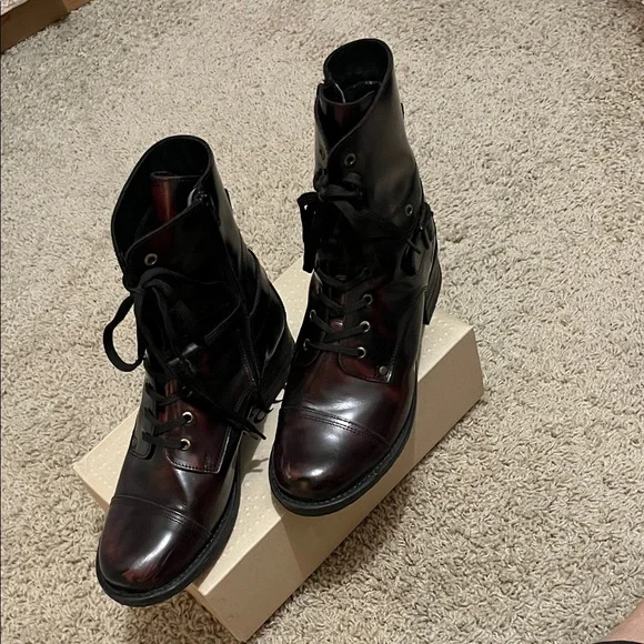 Taos Footwear Women’s Crave-Dark Brown Leather Boots w/side zip - Picture 2 of 6